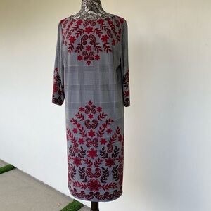 Elegant Black and White dress with Red Floral Pattern size 1X